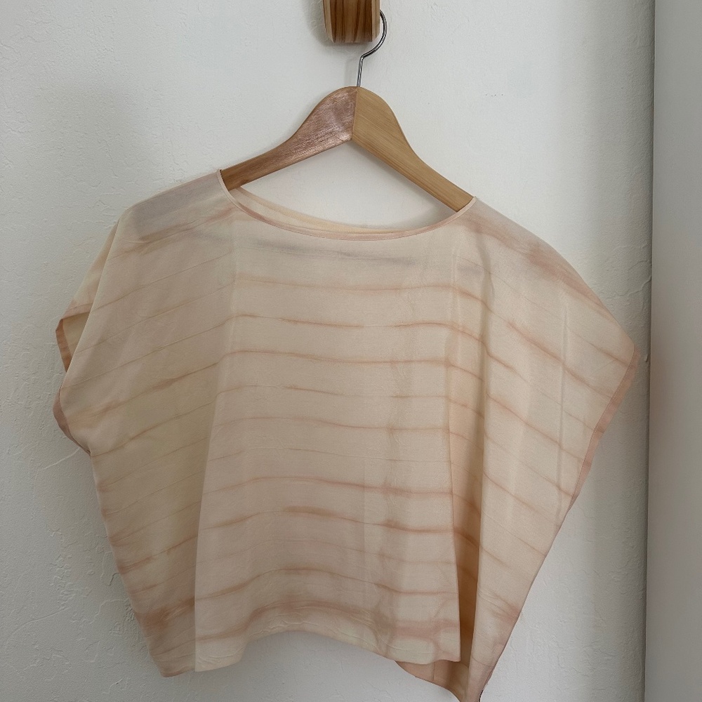 NWOT Square cut silky top natural dyes